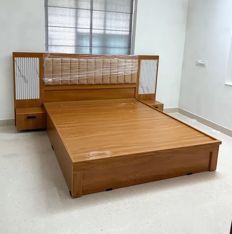 Queen Bed